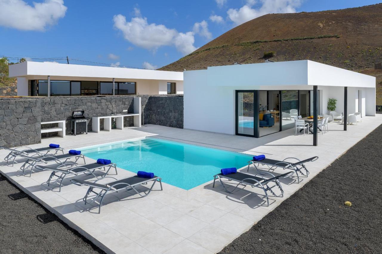 Villa Ainara ติอาส ภายนอก รูปภาพ