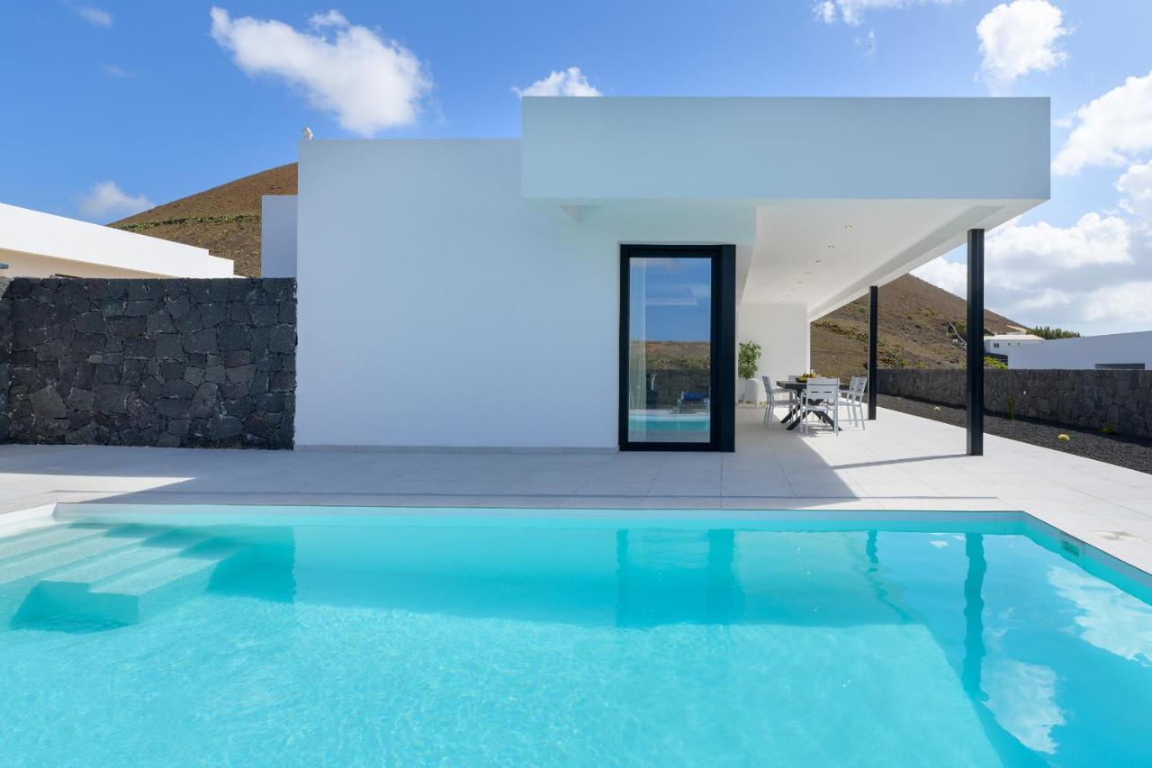 Villa Ainara ติอาส ภายนอก รูปภาพ